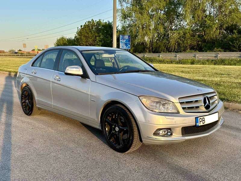Mercedes-Benz C 280 3.0 V6 231 к.с. LPG Avantgarde, снимка 3 - Автомобили и джипове - 52374039