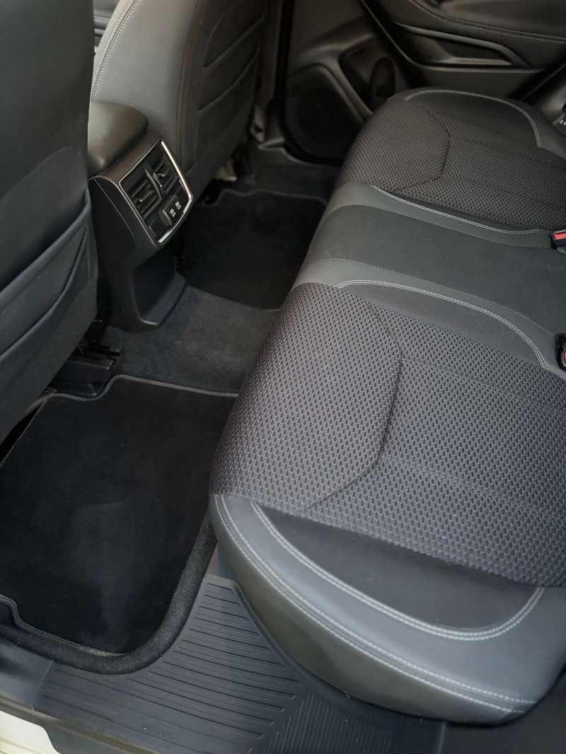 Subaru Forester, снимка 8 - Автомобили и джипове - 52440459