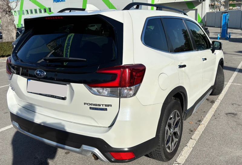 Subaru Forester, снимка 4 - Автомобили и джипове - 52440459