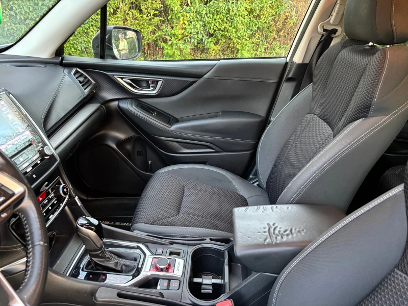 Subaru Forester, снимка 6 - Автомобили и джипове - 52440459