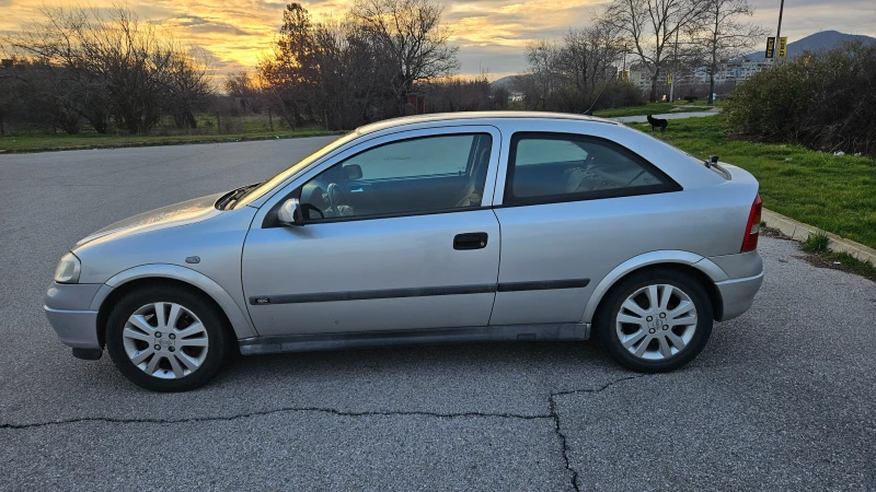 Opel Astra, снимка 4 - Автомобили и джипове - 53597469