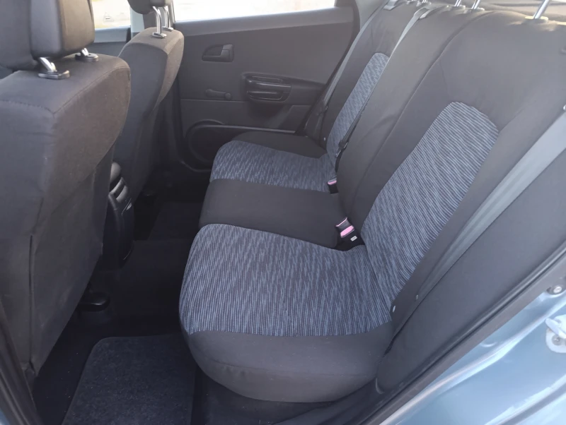 Kia Ceed 1.6i, снимка 10 - Автомобили и джипове - 53205600