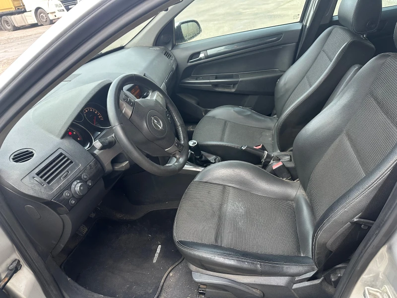 Opel Astra, снимка 5 - Автомобили и джипове - 53454395