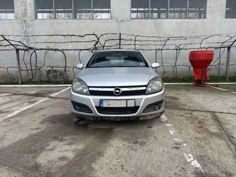 Opel Astra, снимка 3 - Автомобили и джипове - 53454395