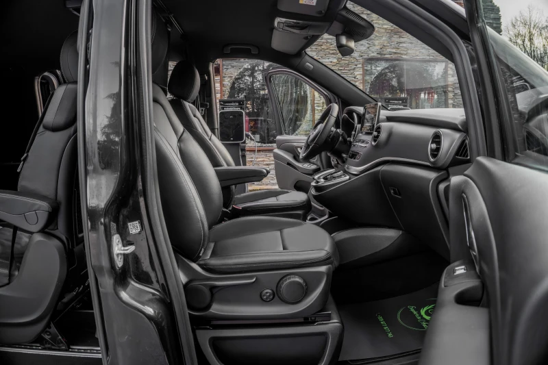 Mercedes-Benz Viano V220d* EXCLUSIVE* LONG* BUSINESS* TV* AMG, снимка 10 - Автомобили и джипове - 53489704