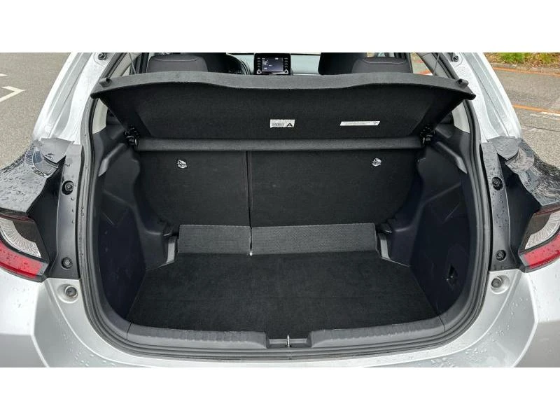 Toyota Yaris  1.5 CVT COMFORT - изображение 10