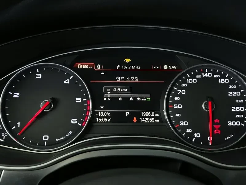 Audi A7 3.0 TDI Quattro, снимка 8 - Автомобили и джипове - 54563091