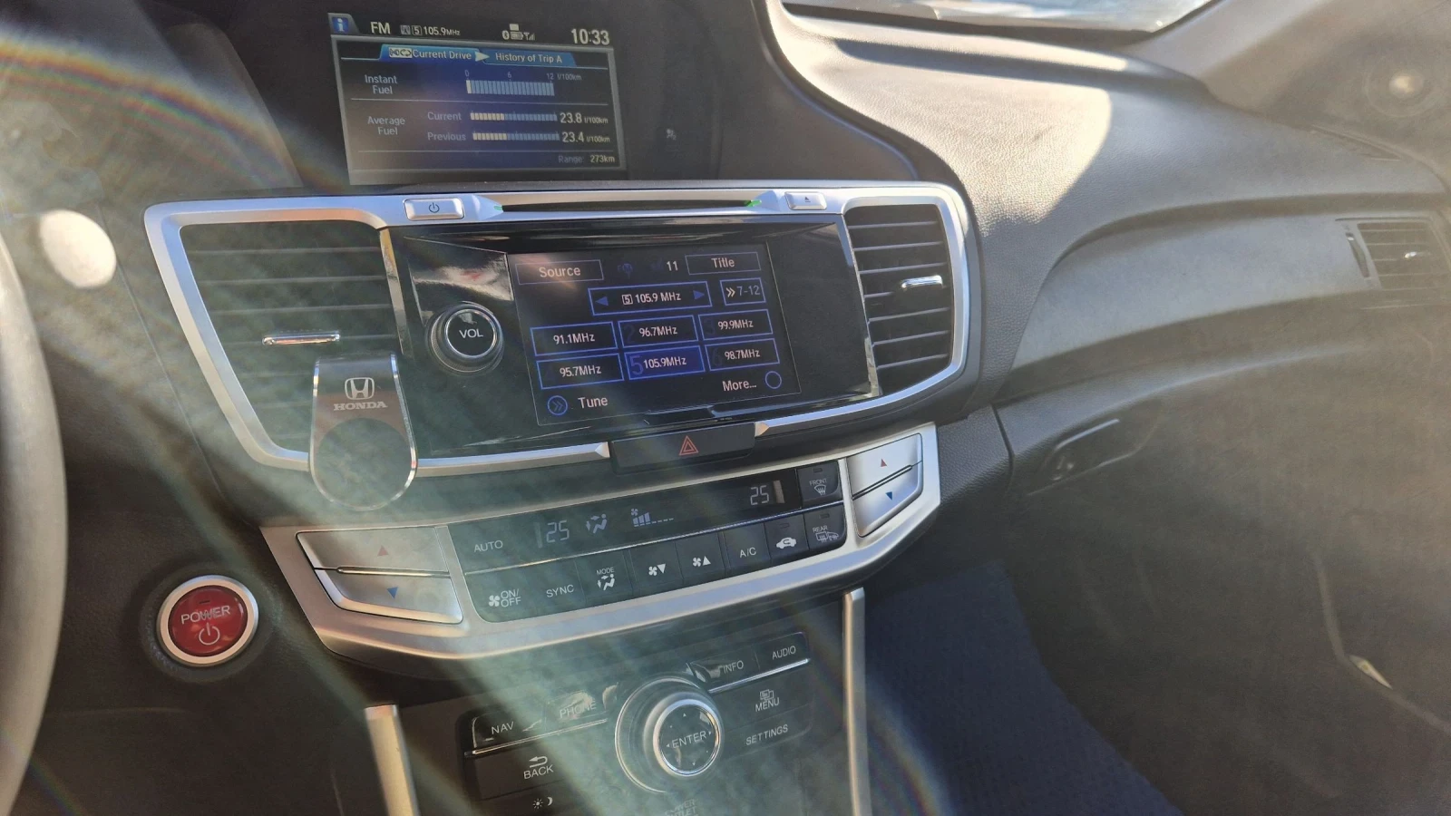 Honda Accord HYBRID TOURING  - изображение 10