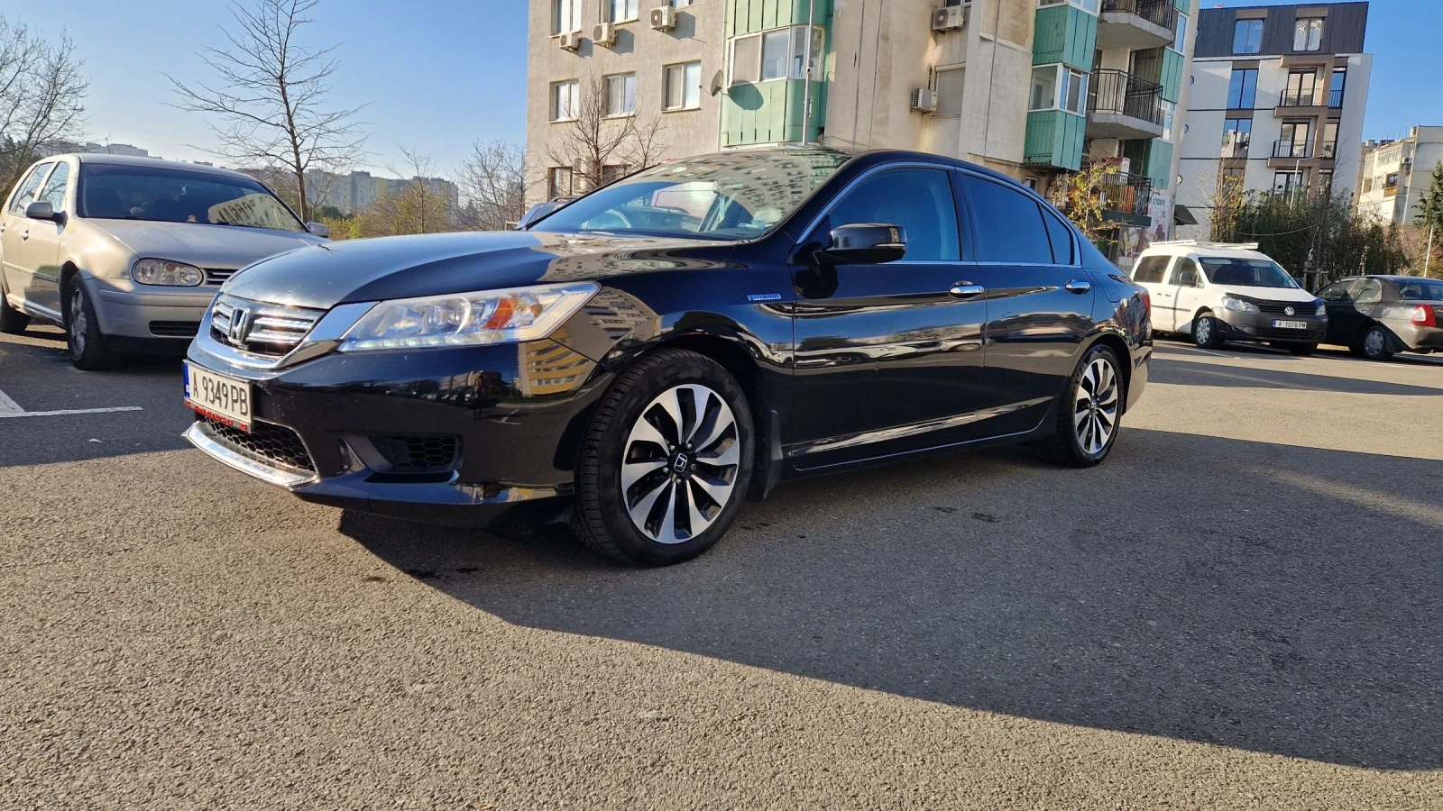 Honda Accord HYBRID TOURING  - изображение 2