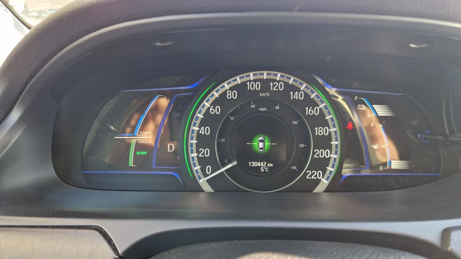 Honda Accord HYBRID TOURING  - изображение 9