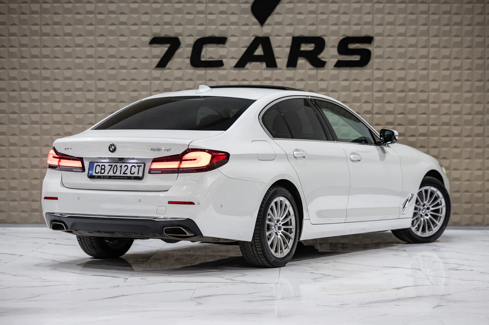 BMW 530 3.0D xDrive - изображение 6