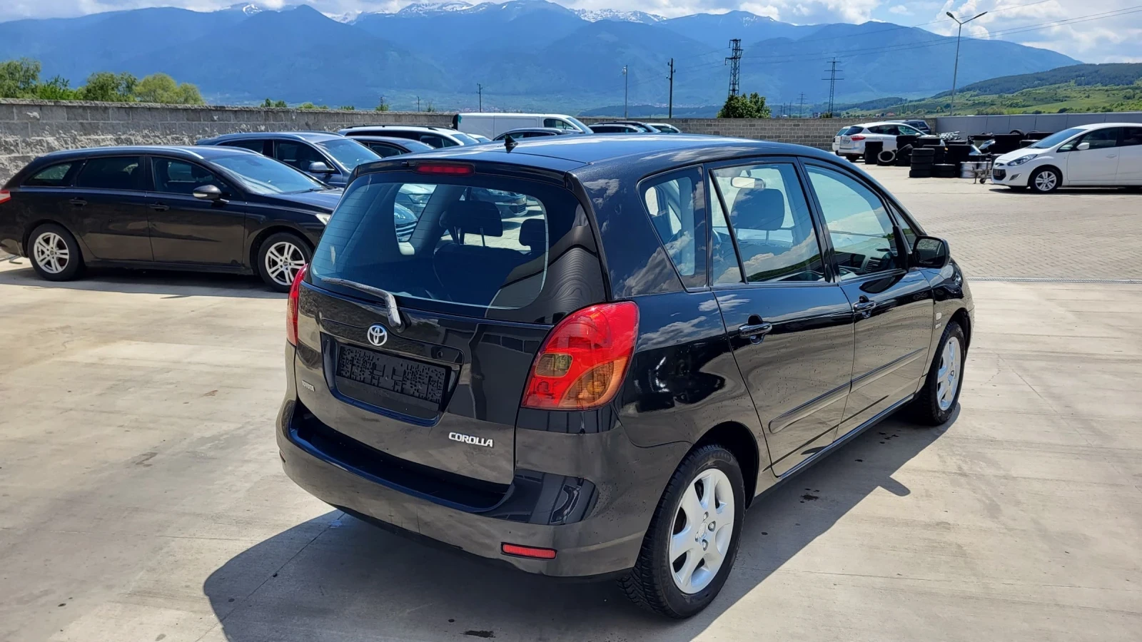 Toyota Corolla verso 1.8-129-GPL ИТАЛИЯ  - изображение 4