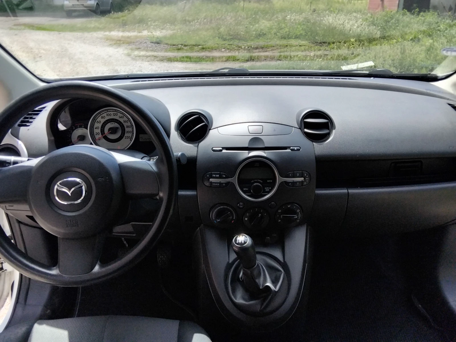 Mazda 2 1.4  - изображение 7