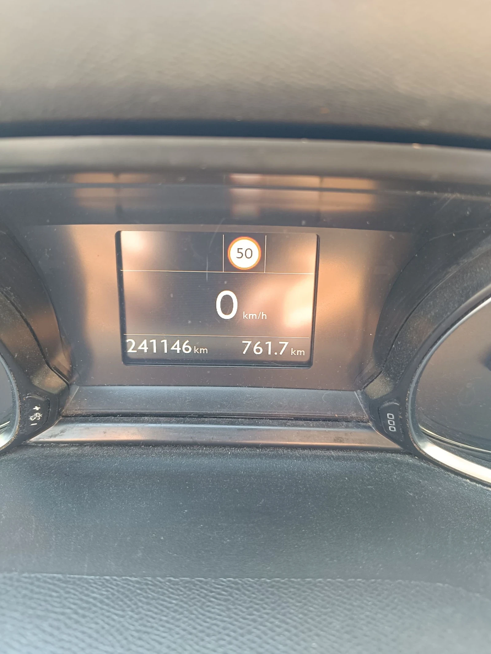 Peugeot 308 SW - изображение 7
