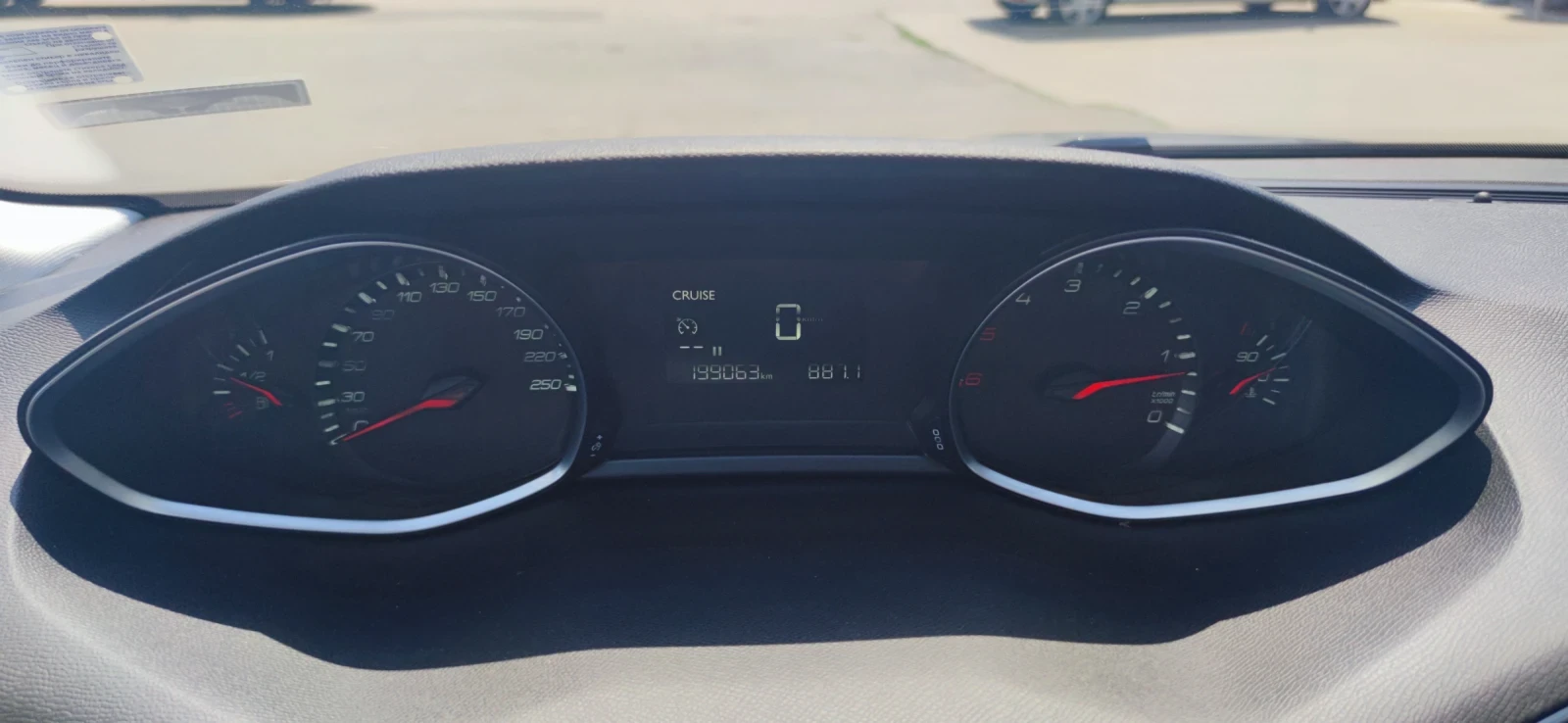 Peugeot 308 1.5 BlueHDi Active - изображение 9
