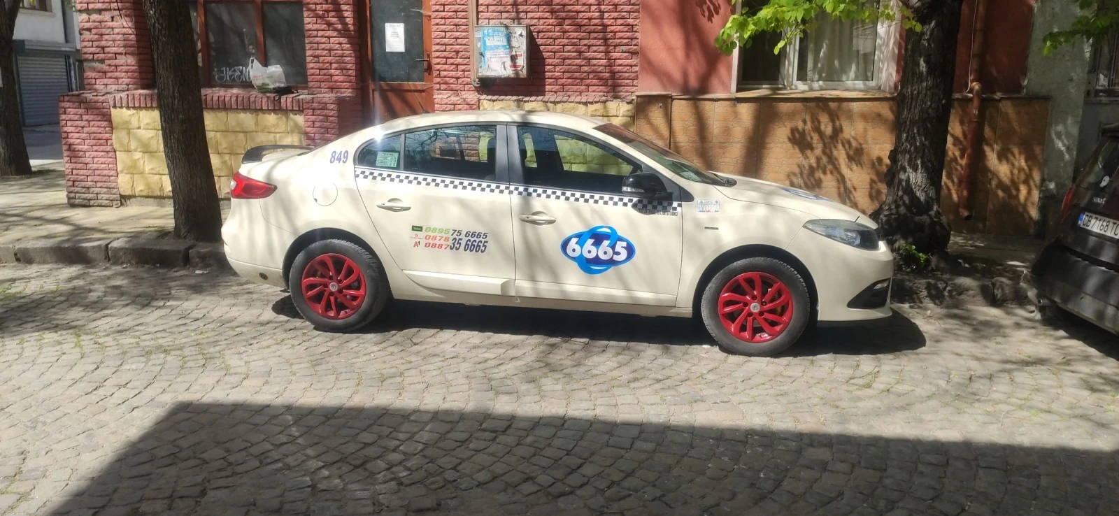 Renault Fluence 1, 6 MPI  - изображение 4