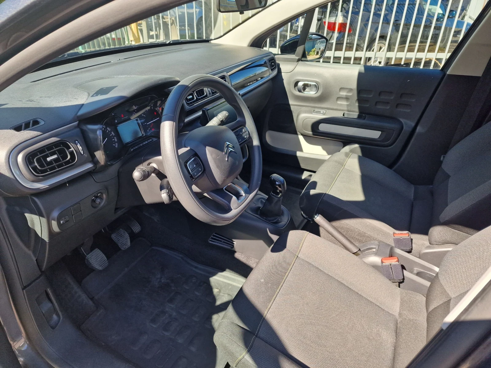 Citroen C3 1.2i | Mobile.bg   12