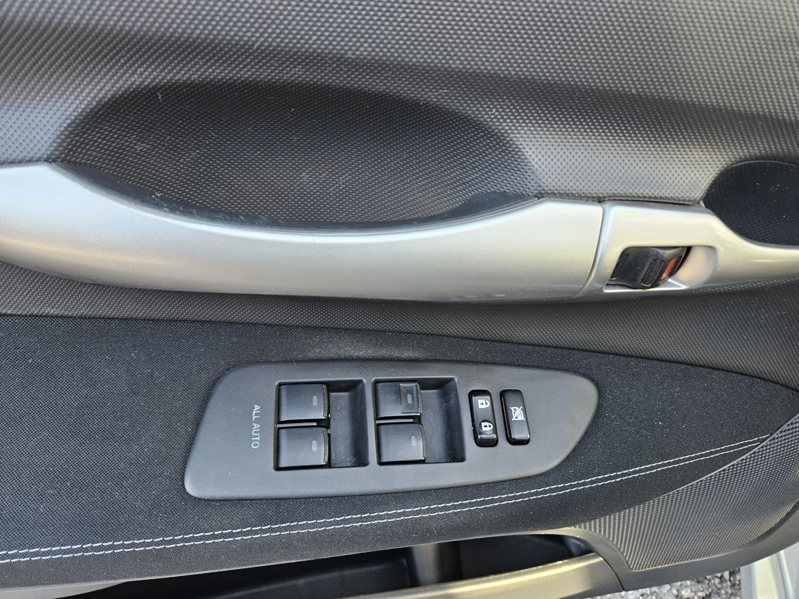 Toyota Auris 1.8  100.к.с HYBRID | Mobile.bg — изображение 14