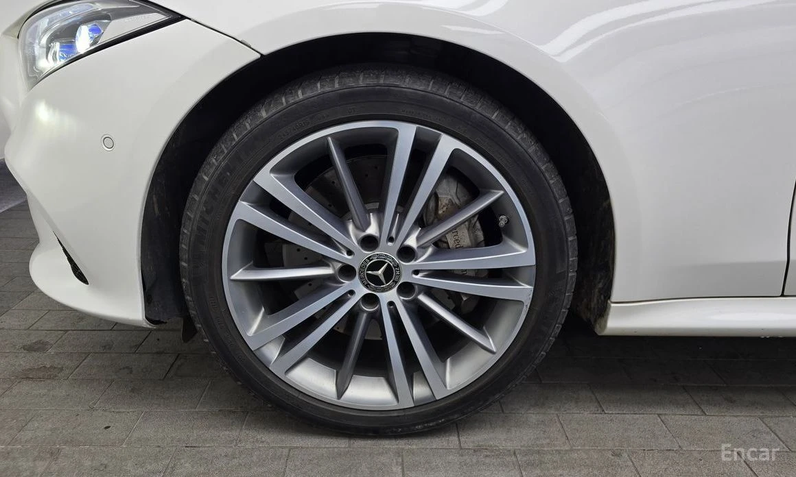 Mercedes-Benz CLS 400  - изображение 5