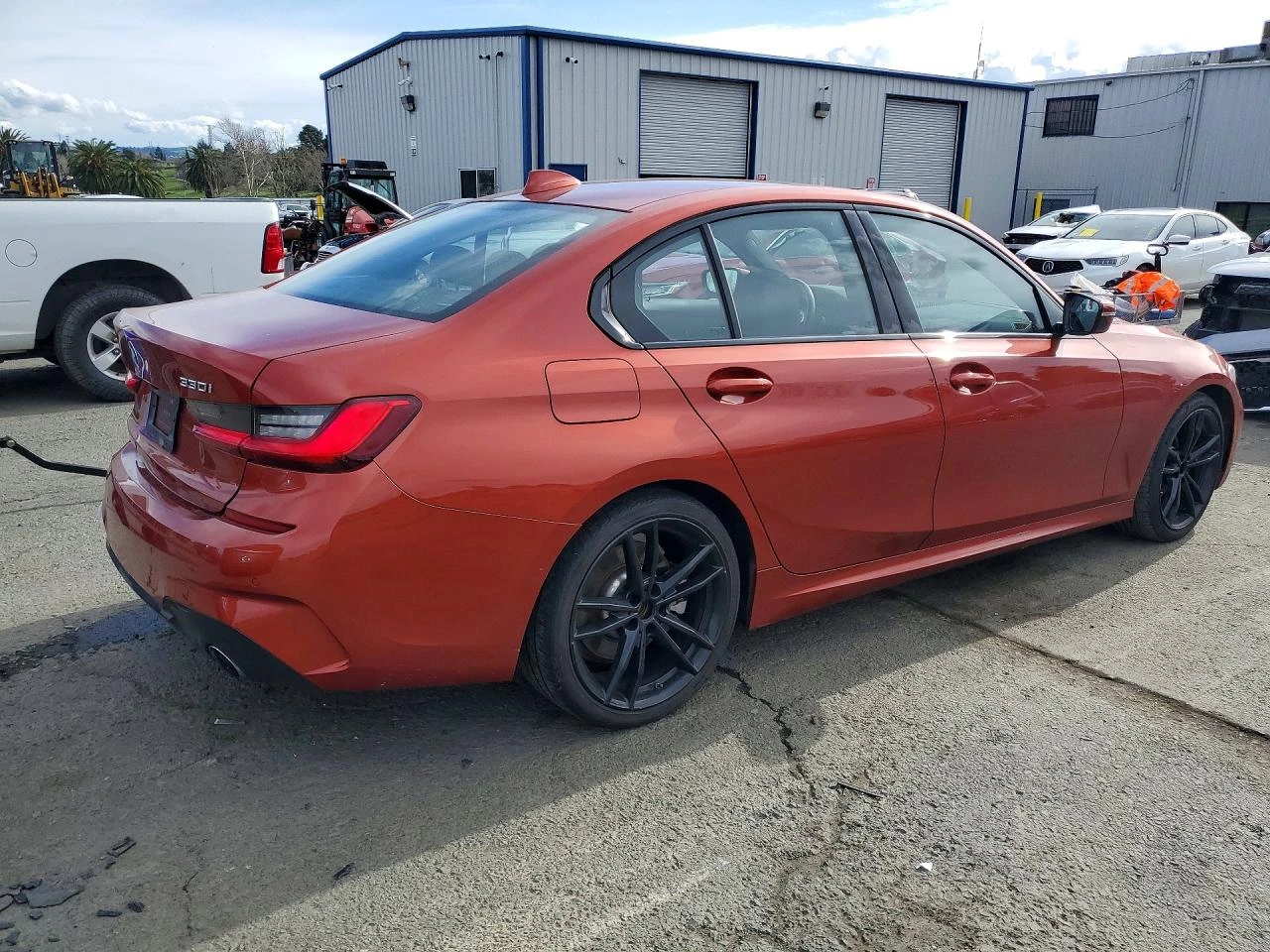 BMW 330 2.0l I, снимка 3 - Автомобили и джипове - 53939429