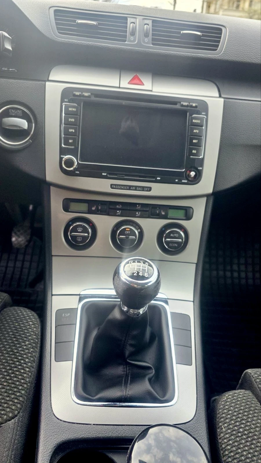 VW Passat 2.0 fsi, снимка 12 - Автомобили и джипове - 53990663