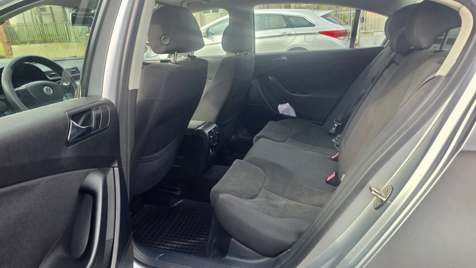 VW Passat 2.0 fsi, снимка 6 - Автомобили и джипове - 53990663