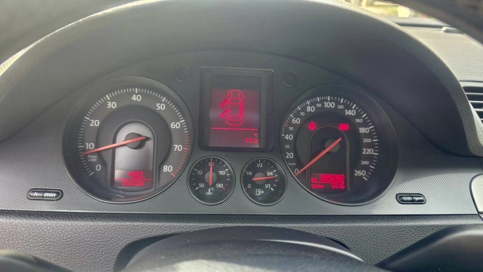 VW Passat 2.0 fsi, снимка 15 - Автомобили и джипове - 53990663