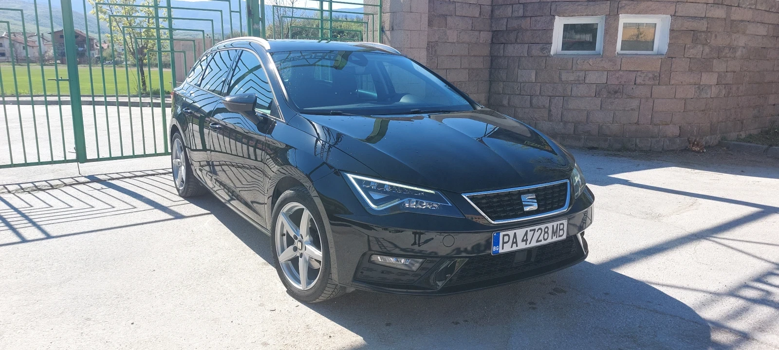 Seat Leon 3 ST Digital, снимка 3 - Автомобили и джипове - 54313852