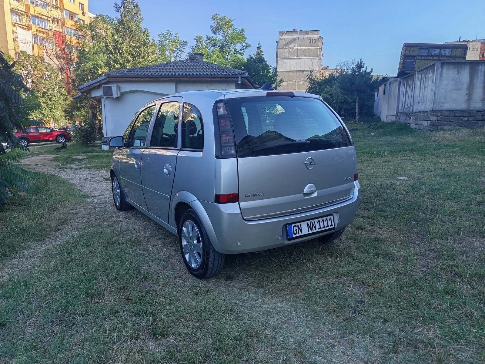 Opel Meriva 1.4 i, снимка 4 - Автомобили и джипове - 55245311