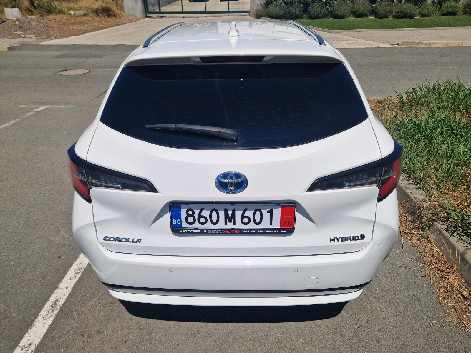 Toyota Corolla 1.8 Hybrid Team D, снимка 6 - Автомобили и джипове - 55263413