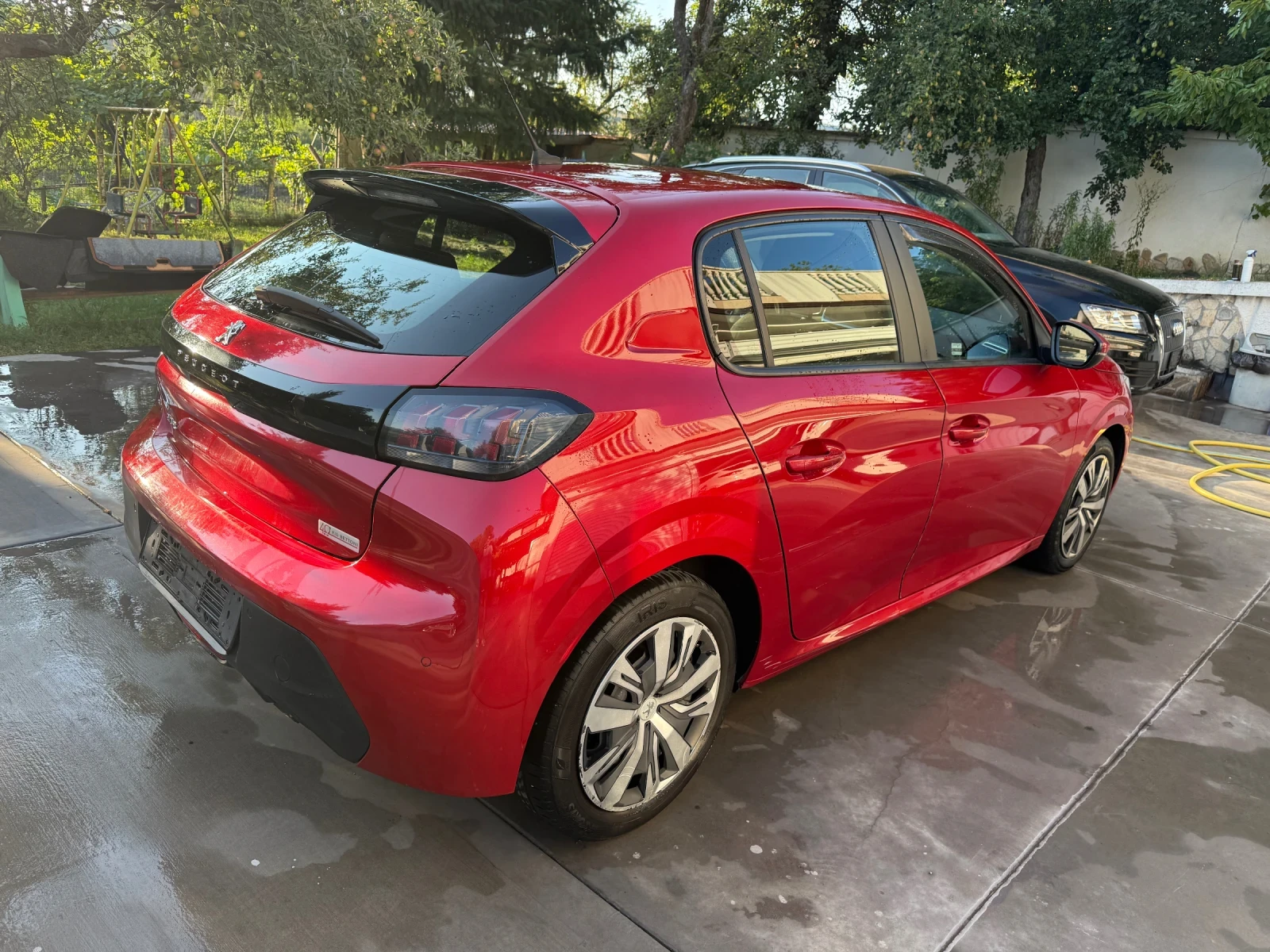 Peugeot 208 * 1.2i* , снимка 2 - Автомобили и джипове - 55450101