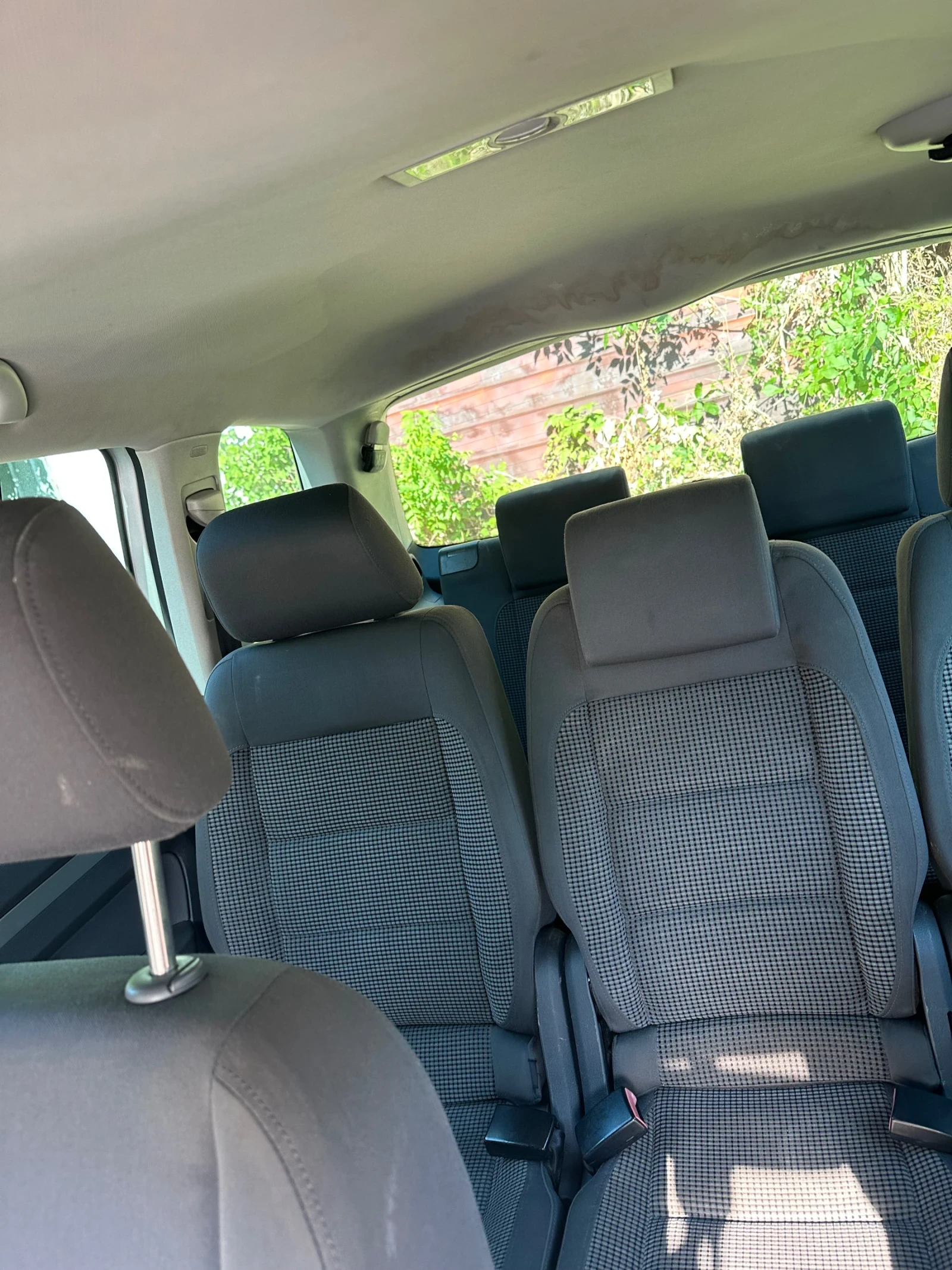 VW Touran, снимка 7 - Автомобили и джипове - 55480326