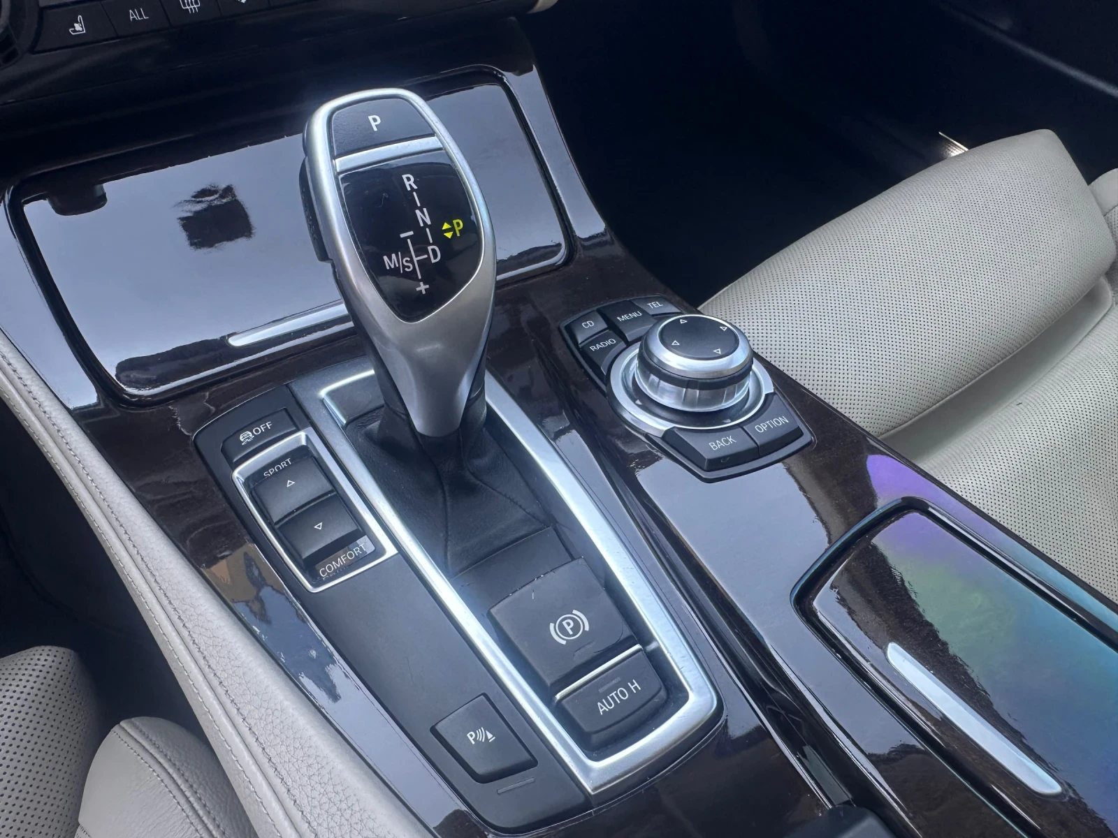 BMW 525 F11, снимка 10 - Автомобили и джипове - 55503989