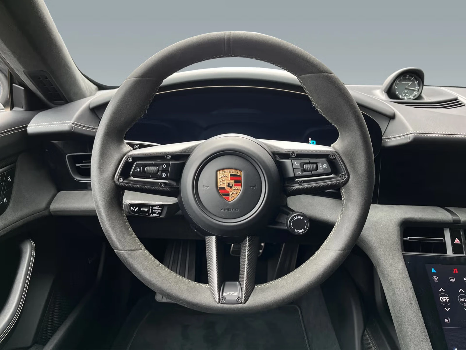 Porsche Taycan GTS Sport Turismo | Approved 04.2028 | PDCC | BOSE | Mobile.bg � ����������� 10