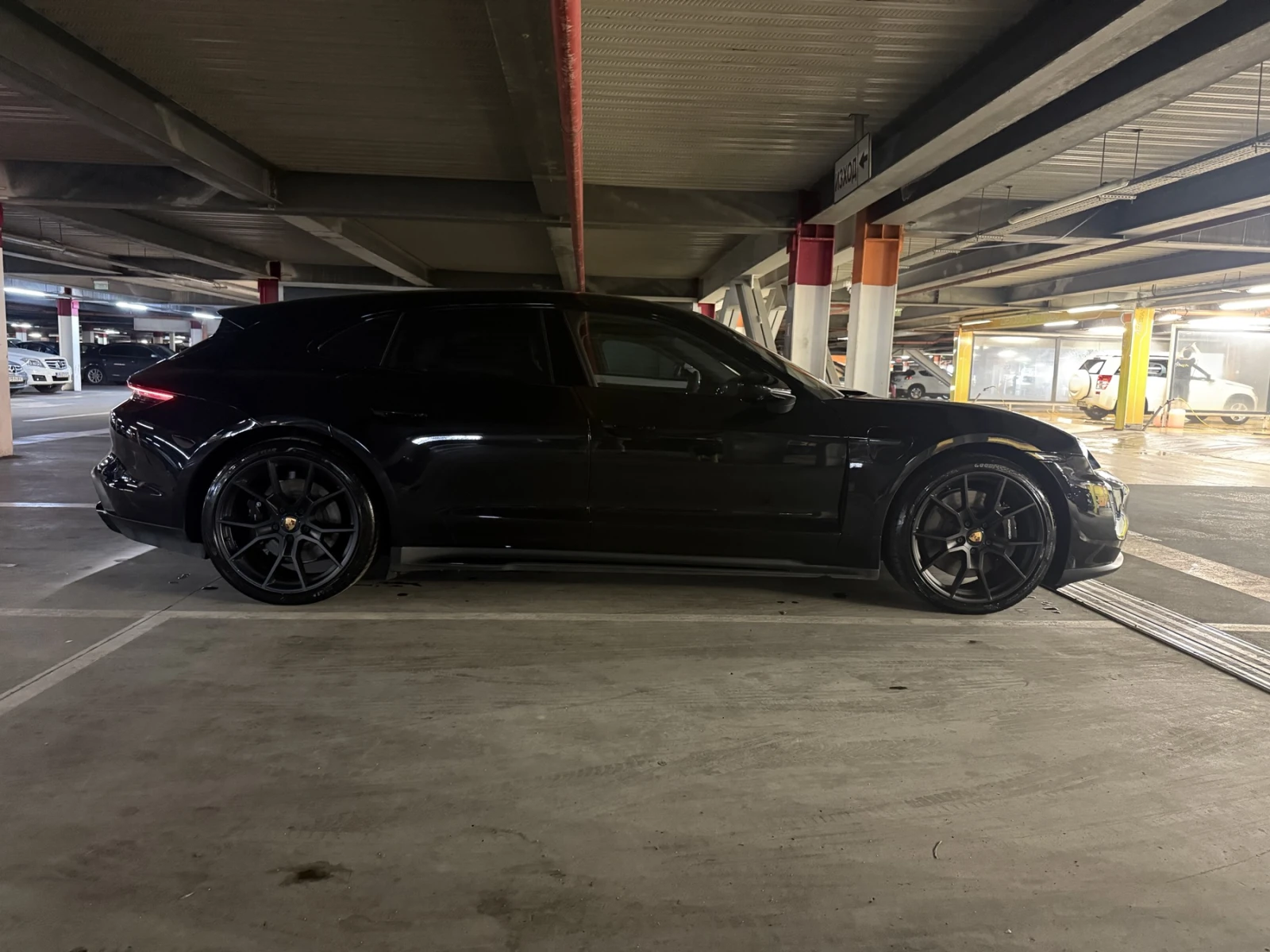 Porsche Taycan GTS Sport Turismo | Approved 04.2028 | PDCC | BOSE | Mobile.bg � ����������� 17