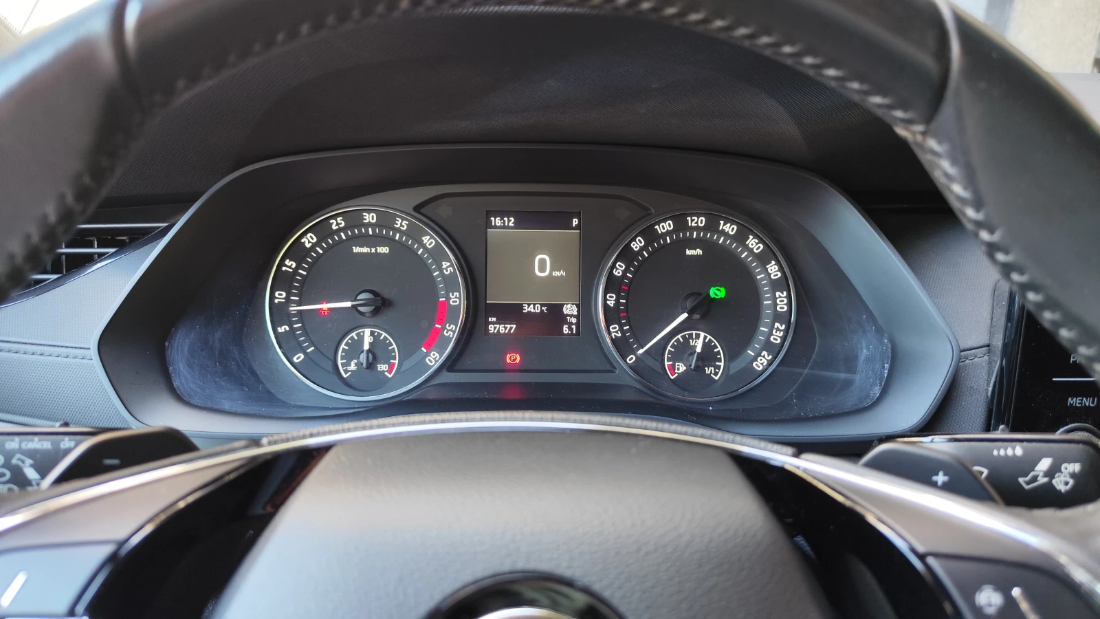 Skoda Octavia First Edition, снимка 13 - Автомобили и джипове - 55957467