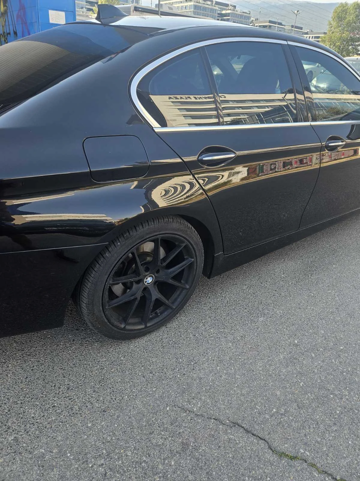 BMW 528 ix, снимка 6 - Автомобили и джипове - 56275265