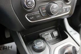 Jeep Cherokee Limited 3.2 V6 4x4 | Mobile.bg    11