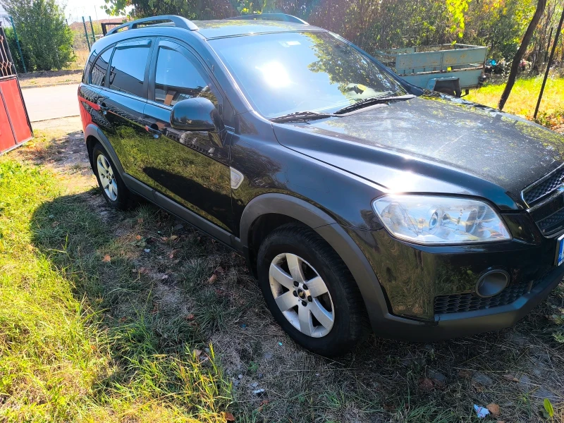 Chevrolet Captiva LT, снимка 3 - Автомобили и джипове - 47183583