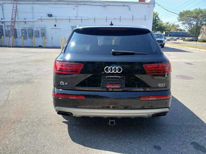 Audi Q7 3.0T Premium, снимка 5 - Автомобили и джипове - 47343731