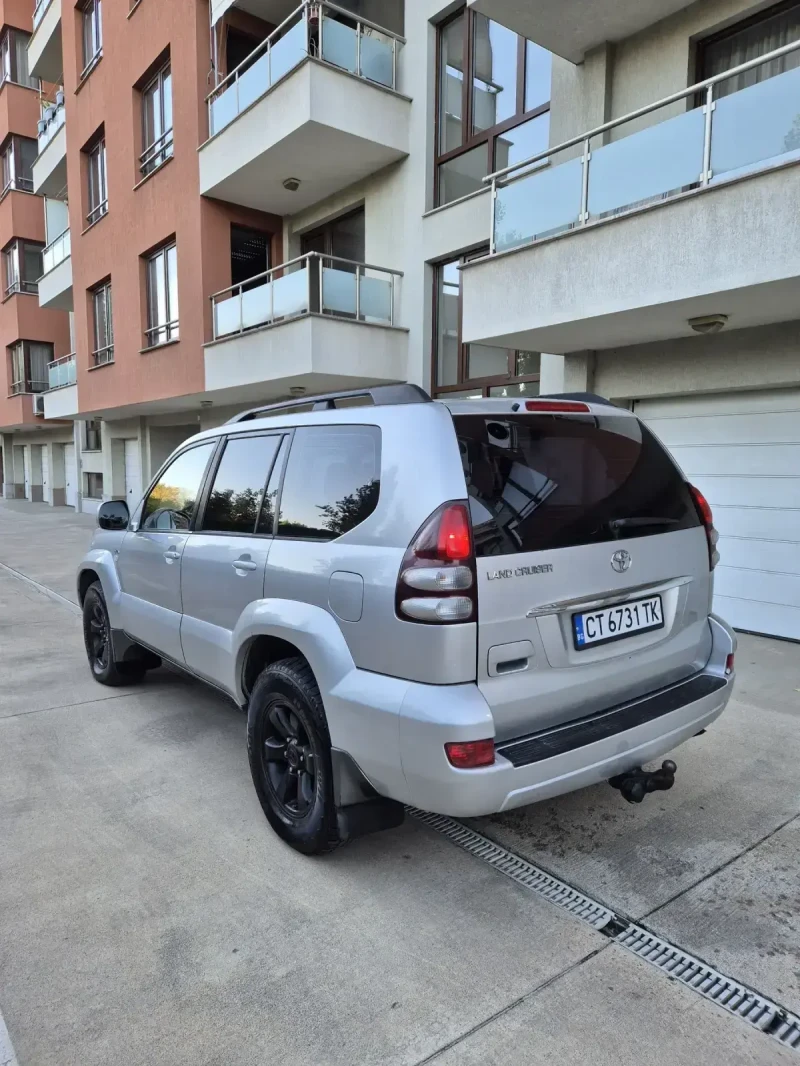 Toyota Land cruiser 3.0 D4D 166 к.с. Автомат 4х4, снимка 6 - Автомобили и джипове - 49517561