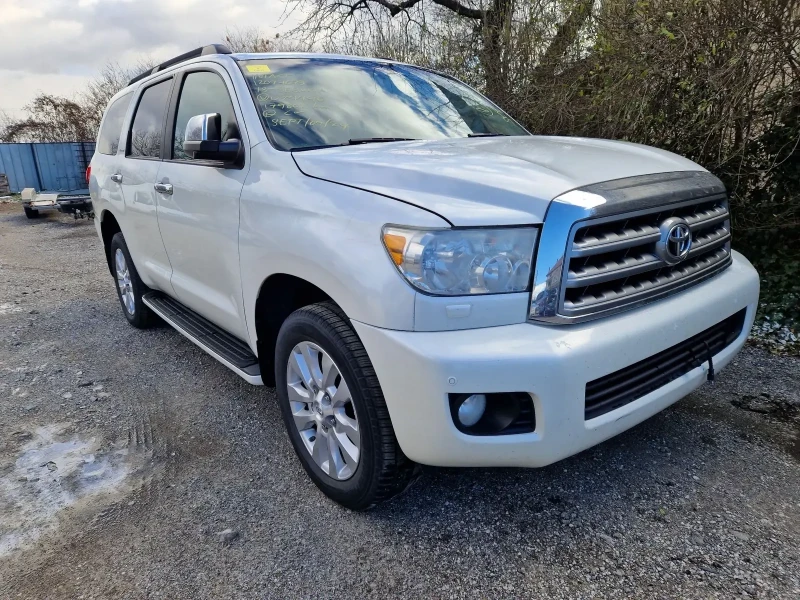 Toyota Sequoia 5.7, platinium, снимка 1 - Автомобили и джипове - 48082814