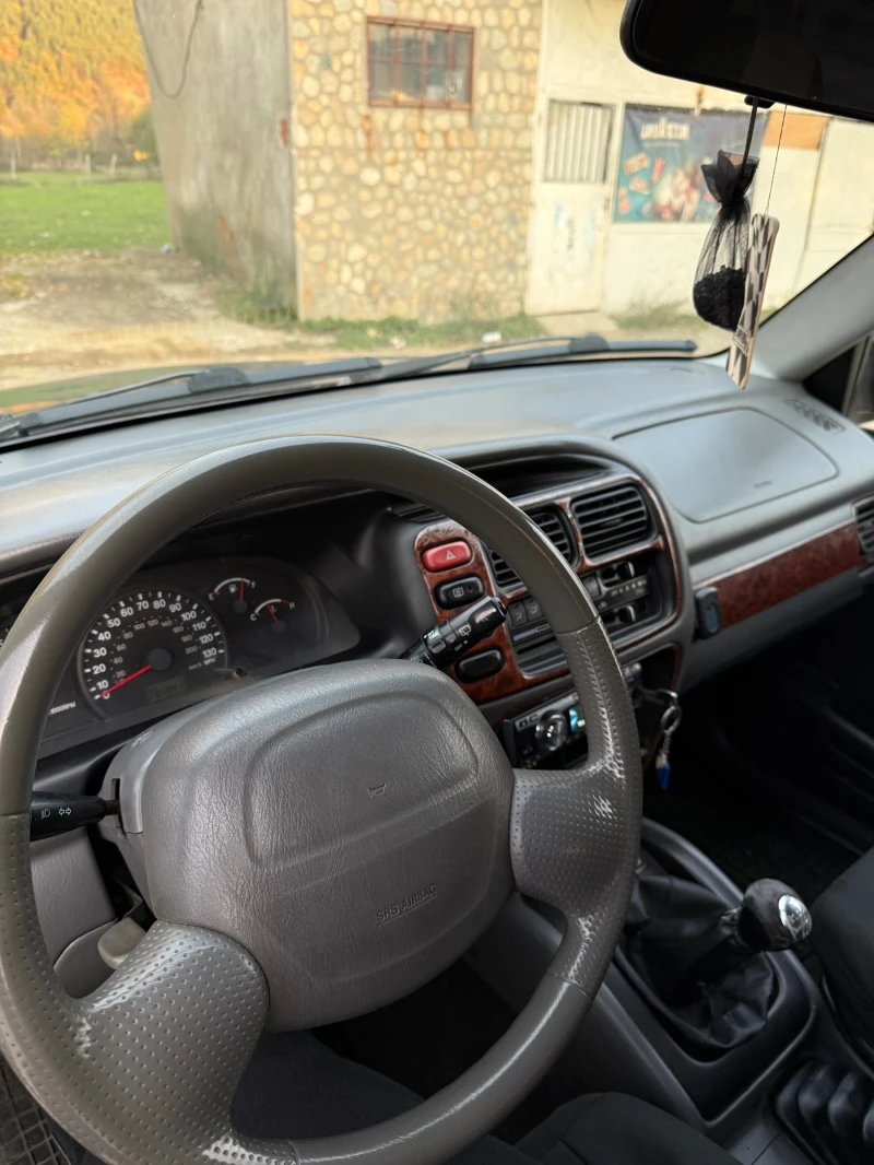 Suzuki Grand vitara, снимка 6 - Автомобили и джипове - 51637190