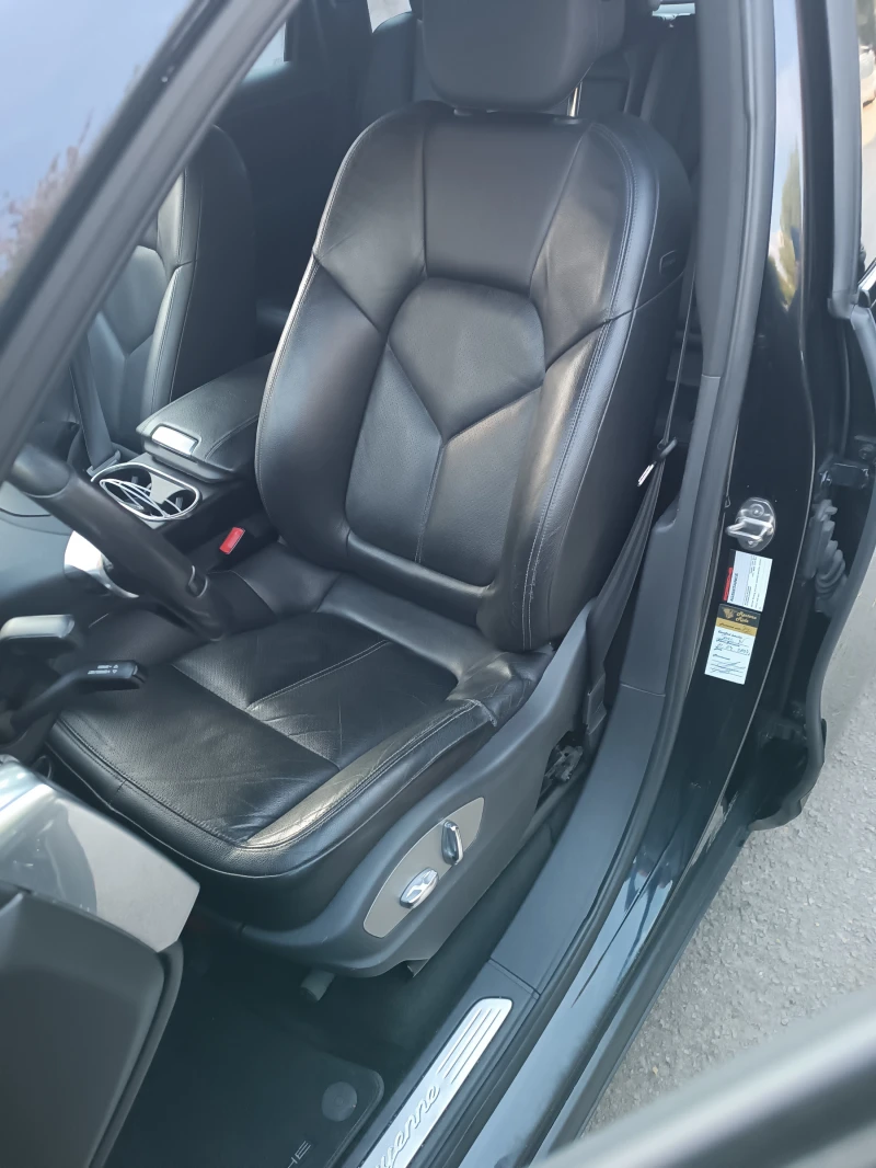 Porsche Cayenne 3.0 D, снимка 9 - Автомобили и джипове - 52079215