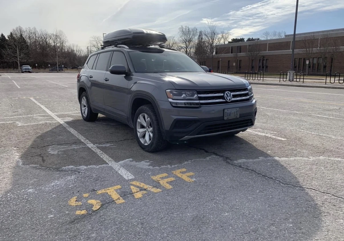 VW Atlas ПОДГРЕВ * * 7 МЕСТА * * CARFAX * * АВТО КРЕДИТ * *, снимка 1