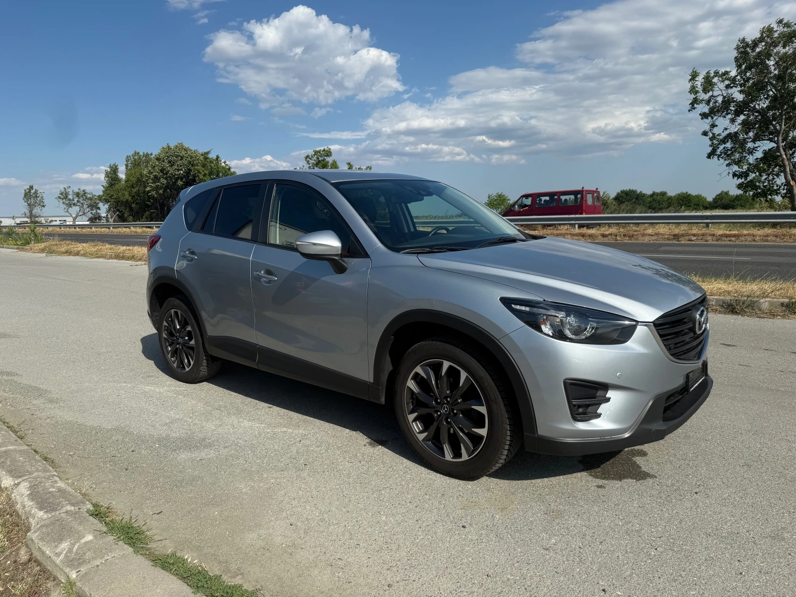 Mazda CX-5 2.2 AUT. 4x4 REVOLUTION ШВЕЙЦАРИЯ - изображение 4