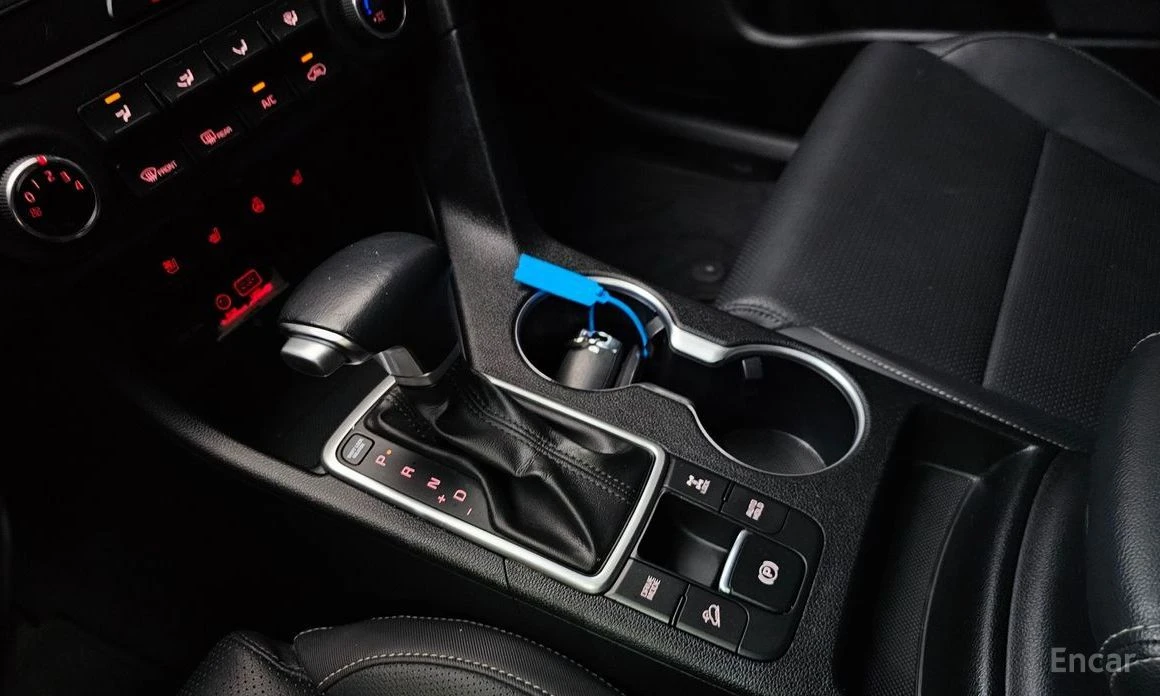 Kia Sportage, снимка 9 - Автомобили и джипове - 53864889