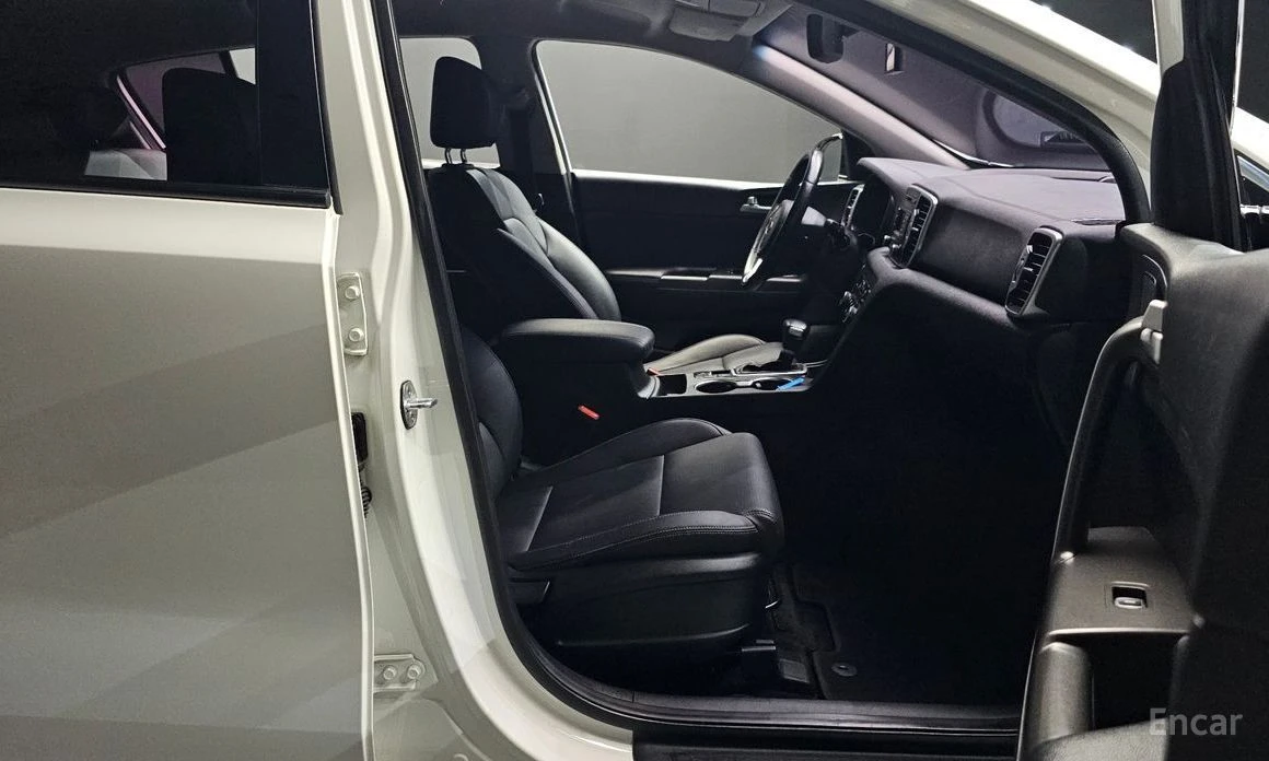 Kia Sportage, снимка 10 - Автомобили и джипове - 53864889