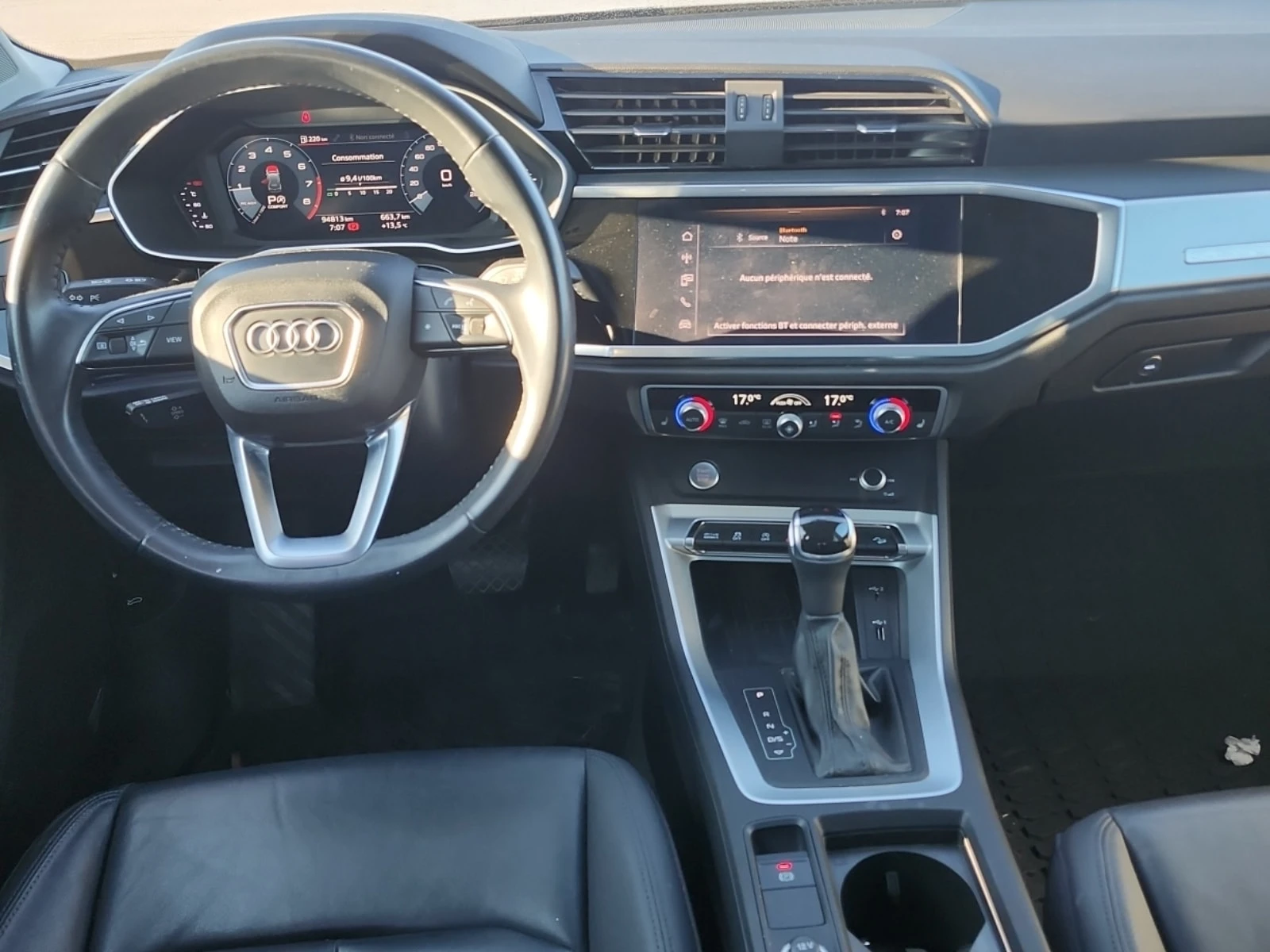 Audi Q3 * АВТОКРЕДИТ * ГЛАВНО ПРЕДСТАВИТЕЛСТВО * , снимка 9 - Автомобили и джипове - 55844419