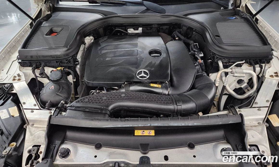 Mercedes-Benz GLC GLC300 4MATIC, снимка 6 - Автомобили и джипове - 56122806